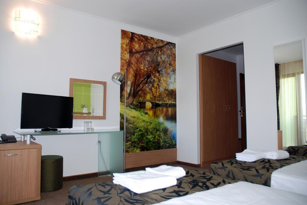 Green Hisar Hotel Family Hisarya Bagian luar foto